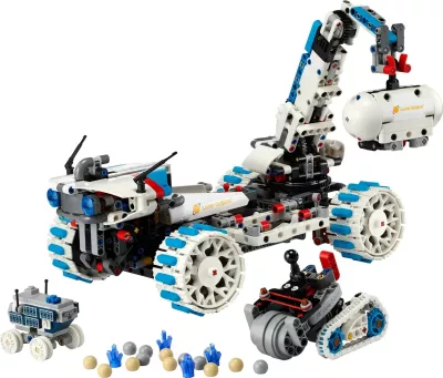 Set LEGO Technic Lunar Outpost Moon Rover 42211, 1082 pjesë, për fëmijë 10+