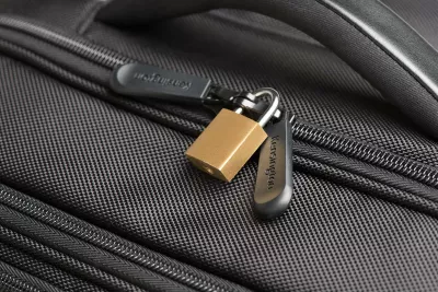 Trolley Kensington Contour 2.0 Pro Overnight Laptop Spinner, 17 inch, e zezë