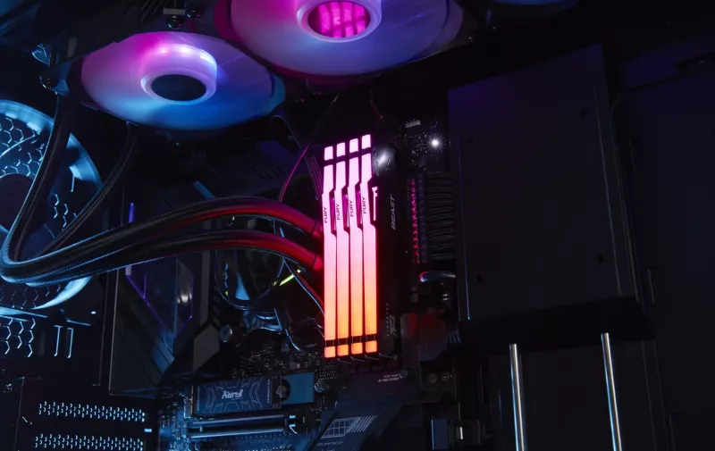 RAM Memorje Kingston FURY Beast 64GB 6000MT/s DDR5 RGB