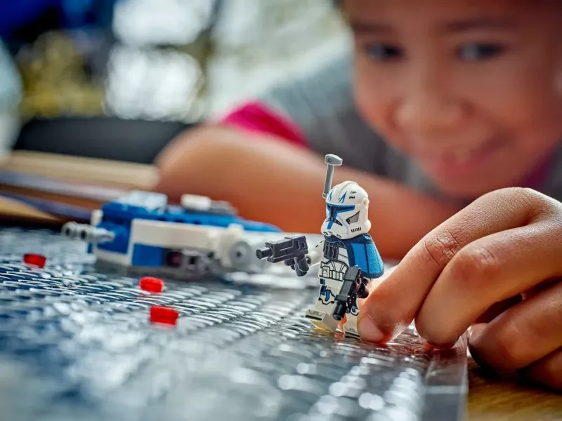 Set LEGO Star Wars 75391 Captain Rex Y-Wing Microfighter