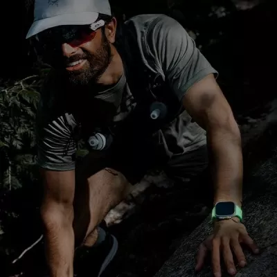 Rrip sportiv për Apple Watch UNIQ Stride SE, FKM Rubber, 42/41/40mm, që ndriçon në errësirë