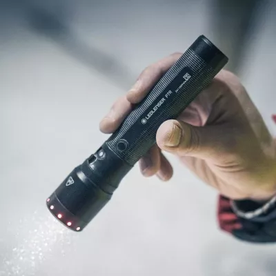 Elektrik dore Ledlenser P7R, LED, 80 orë, IP68, i zi