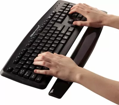 Mbështetëse dore me gel për tastierë Fellowes Crystal 9112201, e zezë