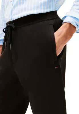 Pantallona sportive për meshkuj Tommy Hilfiger ESSENTIAL INTECHNO S MW0MW37242, të zeza [Madhësia: XL]