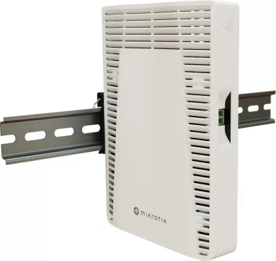 Switch MikroTik CRS304-4XG-IN, 10G Ethernet, PoE, Bardhë