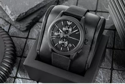 Orë dore me byzylyk për meshkuj Emporio Armani, të zeza