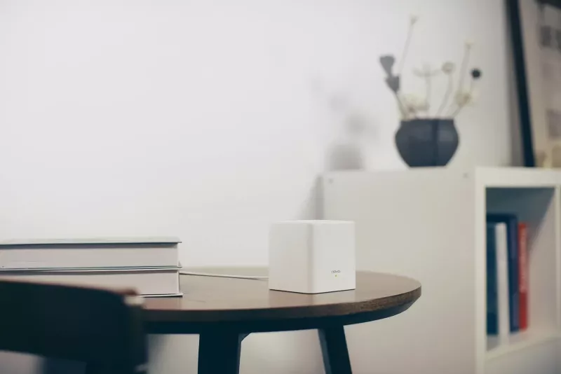 Router portativ Tenda Nova MW3, Dual-band (2.4 GHz / 5 GHz), Wi-Fi 5 (802.11ac), Bardhë