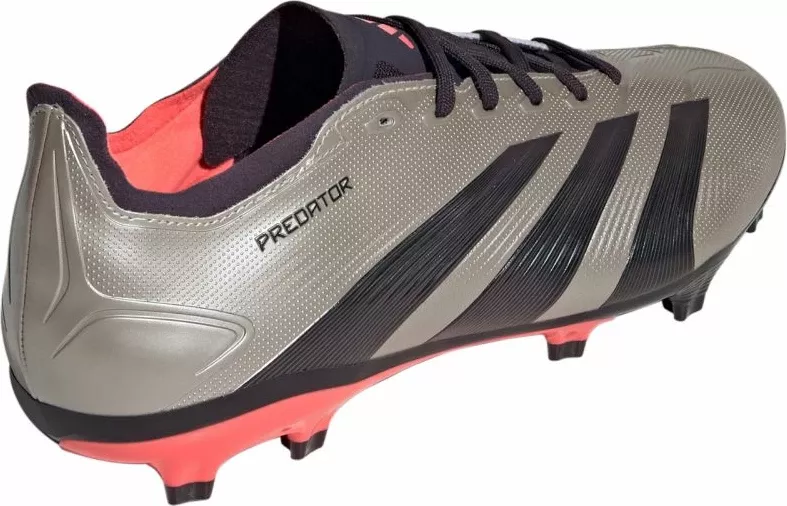 Atlete futbolli për meshkuj adidas, të zeza [Madhësia: 46]