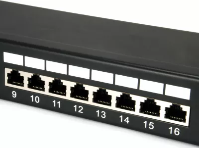 Patchpanel rrjeti Equip 24x RJ45 Cat5e 19 inç FTP 1U zi