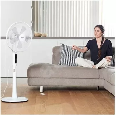 Ventilator me këmbë Black&Decker BXEFP50E 135 cm 50 W, i bardhë