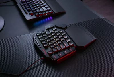 Tastierë gaming njëdorëshe mekanike Redragon K585 DITI, RGB, 42 taste, 7 makro, me kabllo USB, e zezë