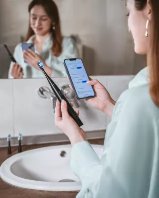 Furçë dhëmbësh elektrike sonike AENO DB2S 46000rpm, 4 mënyra + 8 smart, karikim pa kabllo, 3 koka, IPX7, e zezë