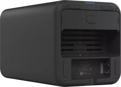 NAS Ubiquiti UniFi UNAS-2-B-EU, 2x 3.5\" bay, 2.5GbE, USB-C, me adapter PoE++ i përfshirë, e zezë