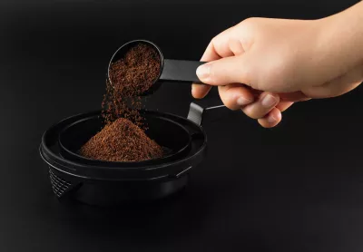 Makine kafeje Krups 4689 T 8.2, e zezë