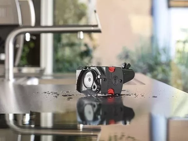 Aparat kafeje DeLonghi Dinamica ECAM 350.50.SB, i argjendtë