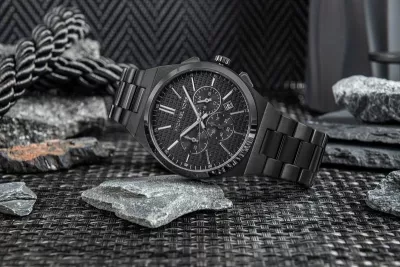 Orë dore për meshkuj Michael Kors, e zezë