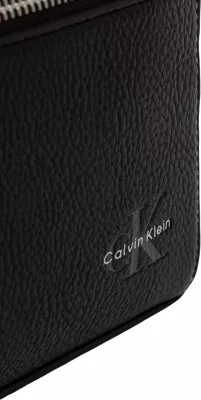 Çantë pouch për meshkuj Calvin Klein LV04D1271G, e zezë