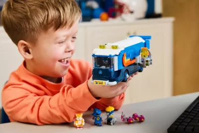 Set LEGO Sonic the Hedgehog Team Sonic Command Truck 77006, 747 pjesë