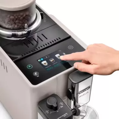 Makinë kafeje DeLonghi Rivelia EXAM440.55.BG 19 bar ekran me ngjyra 3.5" LatteCrema Sandy Cream