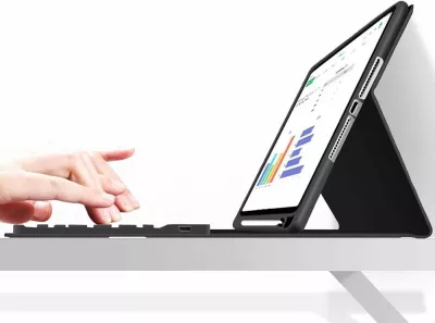Mbështjellës me tastierë Tech-Protect SC Pen për iPad 10.9" (2022), i zi