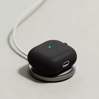 Mbështjellës silikoni Ringke për Apple AirPods 4, Bezhe, me karabiner