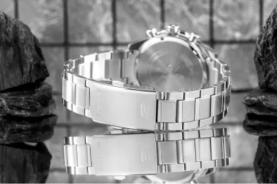 Orë dore për meshkuj Casio Edifice, argjend me blu