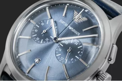 Orë dore meshkujsh Emporio Armani Dario AR11747, e kaltër me kuti