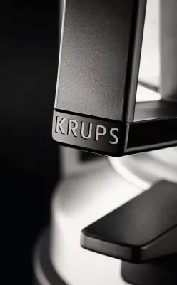 Makine kafeje Krups 4689 T 8.2, e zezë