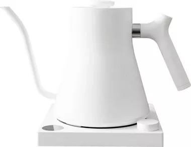 Vluese uji Fellow Stagg EKG 0.9L, e bardhë 