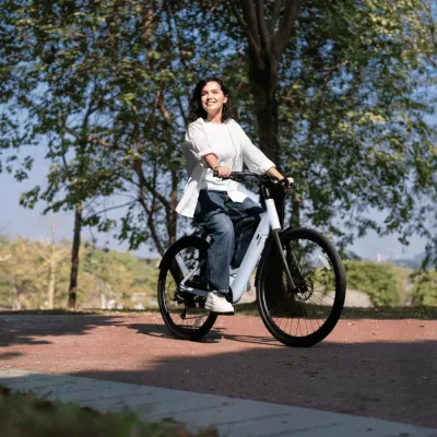 Bicikletë elektrike Urtopia Carbon 1 ST Step-Thru, M (155–185 cm), 250W, autonomi deri 130 km, Blu