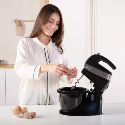 Mikser dore Black&Decker BXMXA500E 500W, enë rrotulluese 2.5L, 5 shpejtësi + turbo, i zi
