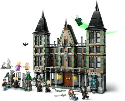 Set ndërtimi LEGO Harry Potter Landsitz der Familie Malfoy 76453, shumëngjyrësh