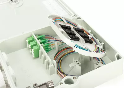 Kutia shpërndarëse fibër optike Digitus FTTH/FTTB, 12 fibra, LC/APC, e bardhë