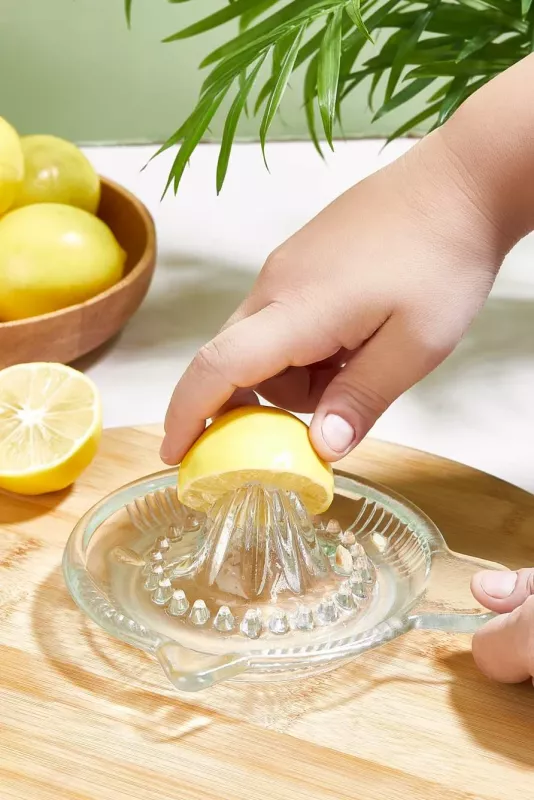 Shtrydhëse limoni prej qelqi, Hermia, transparente