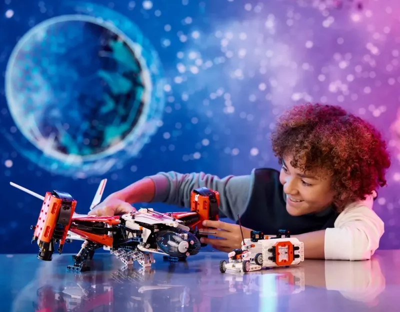 Set LEGO Technic 42181 VTOL Heavy Cargo Spaceship, për fëmijë 10+ vjeç, Bardhë dhe Portokalli