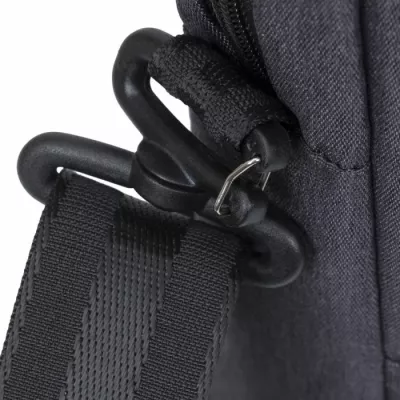 Çantë laptopi RIVACASE 7730 15.6\" rezistente ndaj ujit, ECO, e zezë