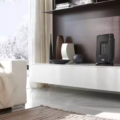 Ngrohës me ventilator, DeLonghi, DCH7993ER.BC, 2400 W, për dhoma deri 70 m³, funksion Eco, i zi