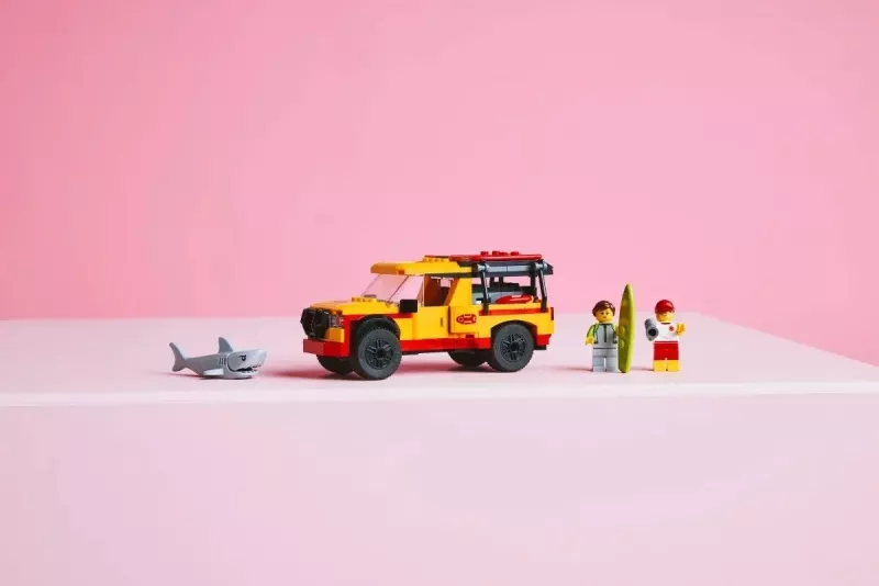 Set LEGO City 60453, Kamion shpëtimi plazhi, 2 minifigura