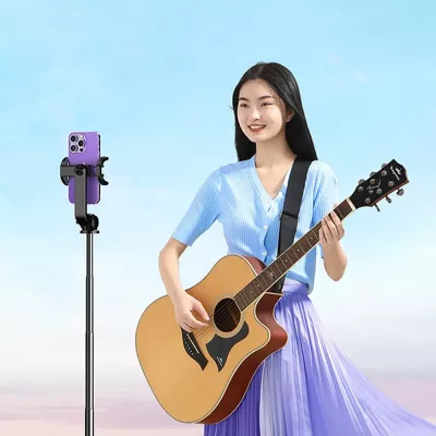 Selfie stick Ugreen LP586 me stativ dhe telekomandë Bluetooth, 1.5m, e zezë