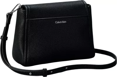 Çantë crossbody për femra Calvin Klein Emblem HW Pebble LV04F3511G, e zezë
