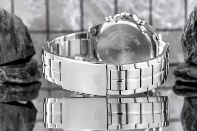Orë dore për meshkuj CASIO, e zezë