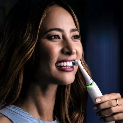 Furçë dhëmbësh elektrike Oral-B iO Series 10, për të rritur, e bardhë