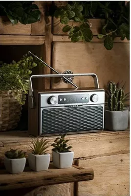 Radio portativ CAMRY CR1183 Bluetooth 5.0 FM USB AUX microSD me bateri 2600mAh, ngjyrë dru/kafe