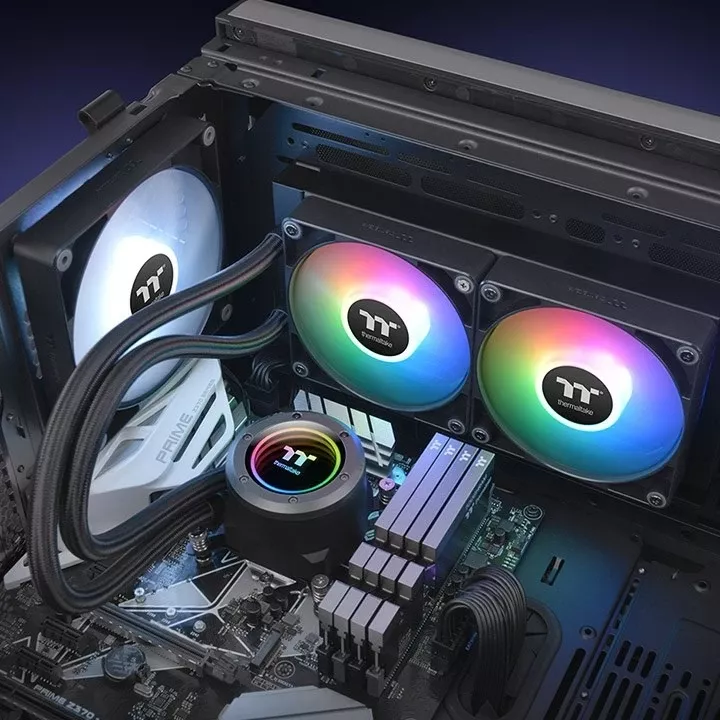 Ftohës i lëngshëm Thermaltake TT TH240 ARGB, 12 cm, 1500 RPM, 3300 RPM, 57.05 cfm, Zi