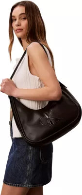 Çantë supi Calvin Klein BOLD CK CRESCENT LV04F3427G, e zezë