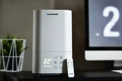 Lagështues ajri, Blaupunkt AHS701, 4 L, 350 ml/h, humidistat 40-80%, mjegull e ftohtë/ngrohtë, HEPA H13 dhe jonizim, aromaterapi, timer 10h, me telekomandë, e bardhë