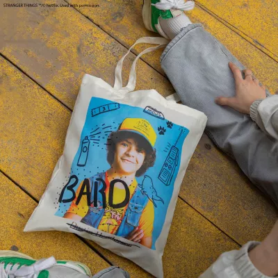 Çantë tote Cinereplicas Stranger Things Dustin 42×38 cm, 100% poliester, krem