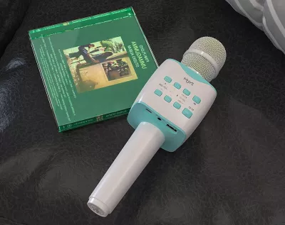 Mikrofon karaoke Moye Melodious MDS-5 Bluetooth 5.0, TF/USB, i bardhë me mentë