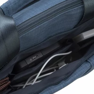 Çantë laptopi RIVACASE 8335 15.6\", me rrip shpatulle, blu