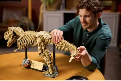 Set lego Jurassic World për të rritur